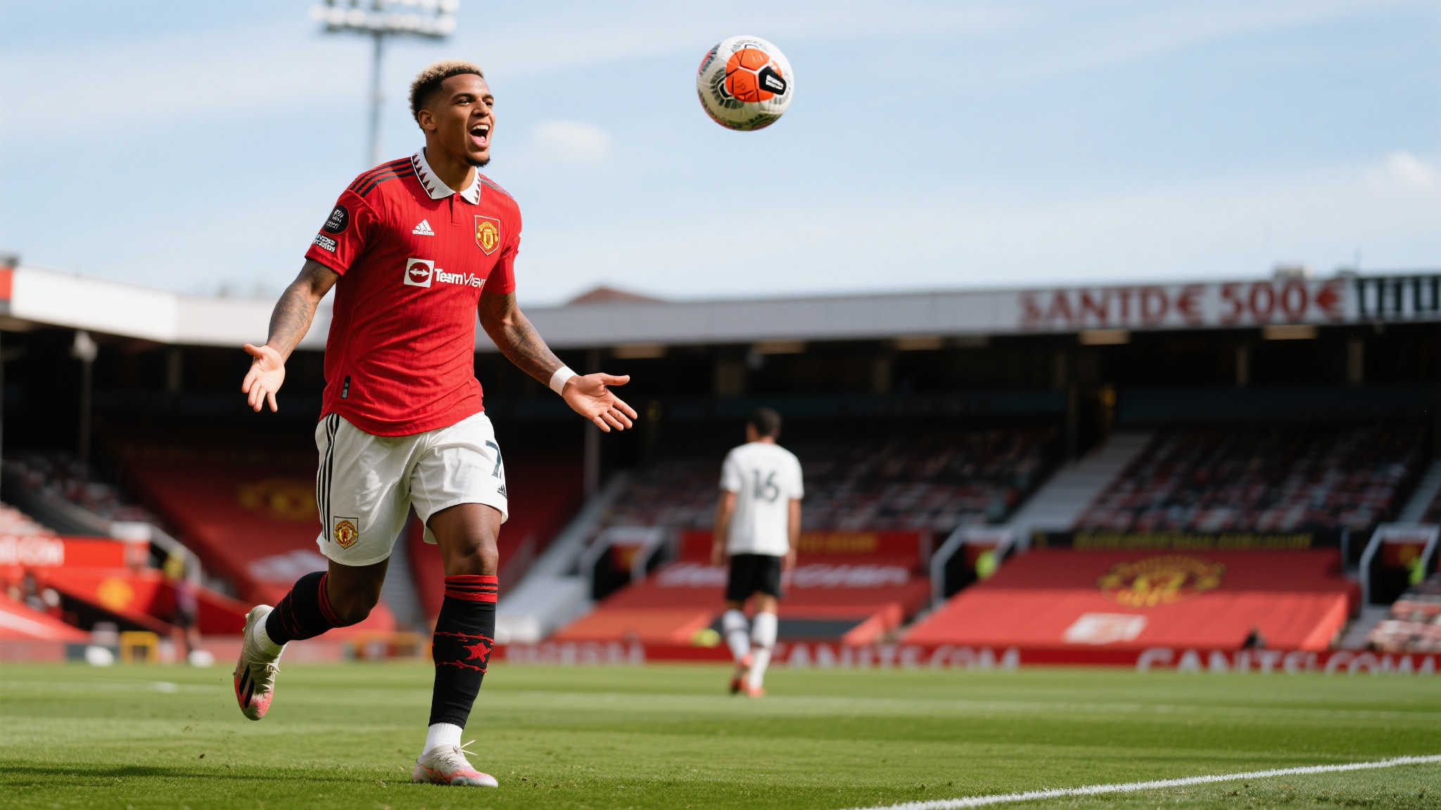 曼联豪掷5000万签约玻璃属性中锋:16球8助揭新战力 曼联豪掷5000万签约玻璃属性中锋:16球8助揭新战力